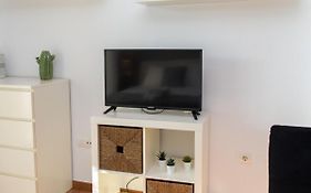 House By The Sea Apartment